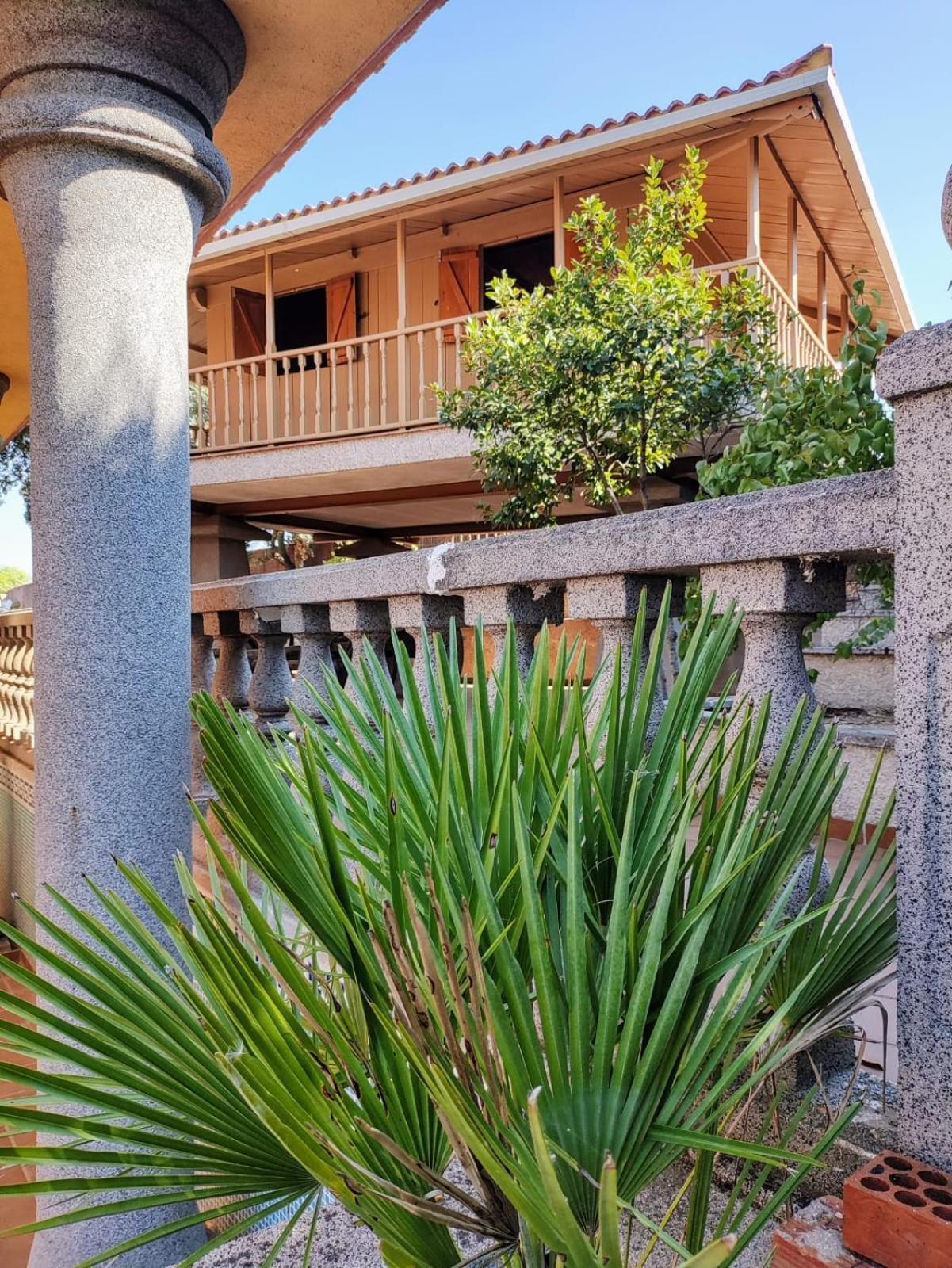 Preciosa Villa Para Grupos Grandes Con Piscina Y Bbq Casarrubios del Monte ภายนอก รูปภาพ